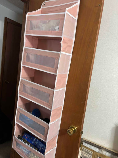 Organizador com itens guardados